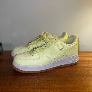 Women’s Nike Air Force 1 07 Prm Luminous Green